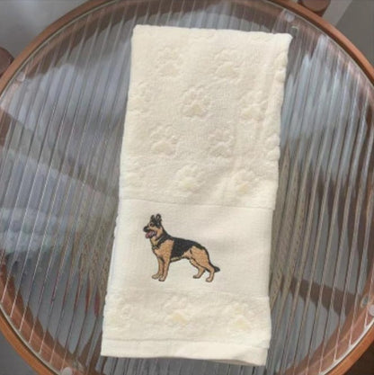 Asciugamano assorbente con ricamo a forma di cane