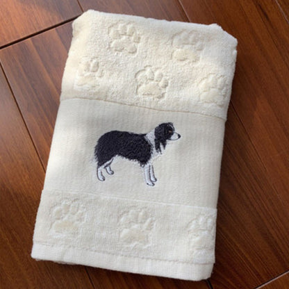 Asciugamano assorbente con ricamo a forma di cane
